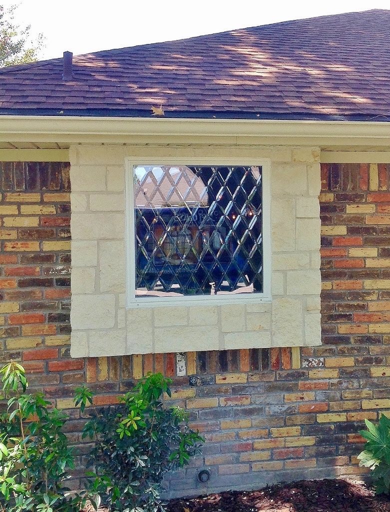 Kitchen Stained Glass outside view