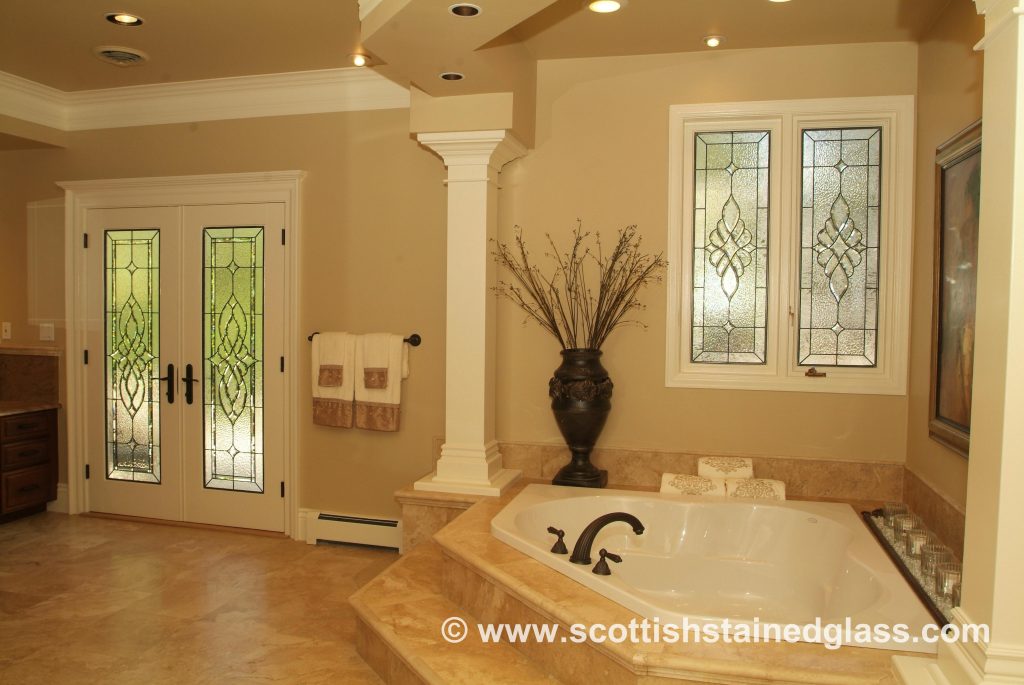 custom-stained-glass-bathrooms